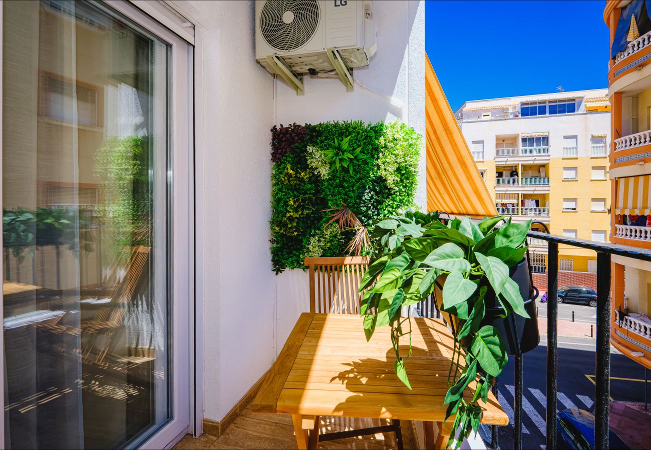Апартаменты на Торревьеха / Torrevieja - ID75