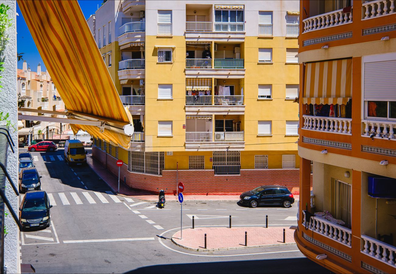 Апартаменты на Торревьеха / Torrevieja - ID75