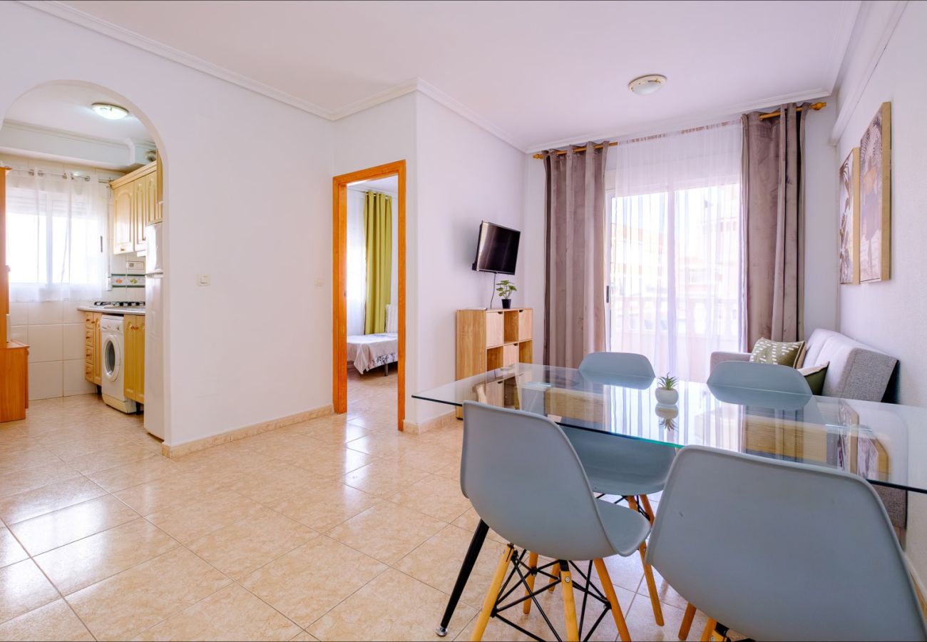 Апартаменты на Торревьеха / Torrevieja - ID182