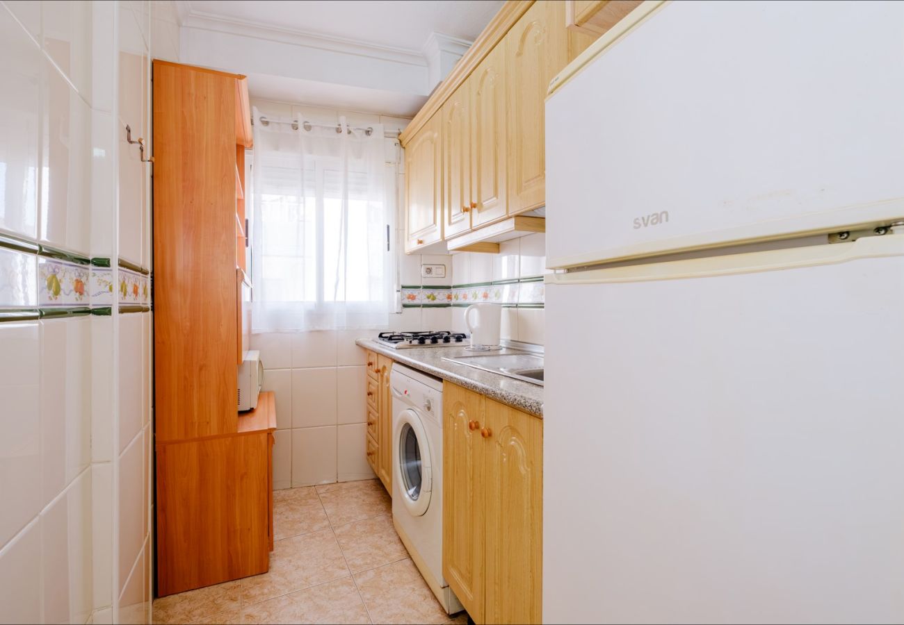 Апартаменты на Торревьеха / Torrevieja - ID182